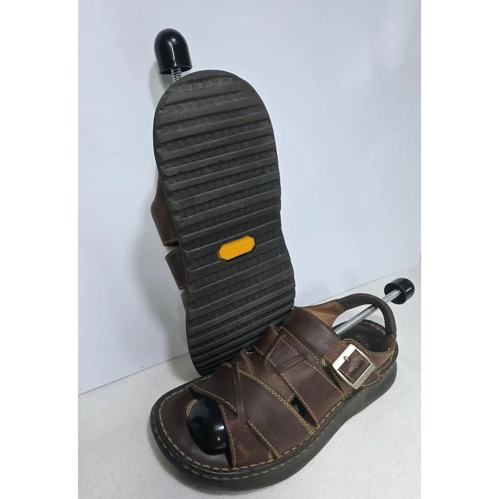Born Strap Sandals Mens 11 Brown Leather Fisherman Buckle Strap